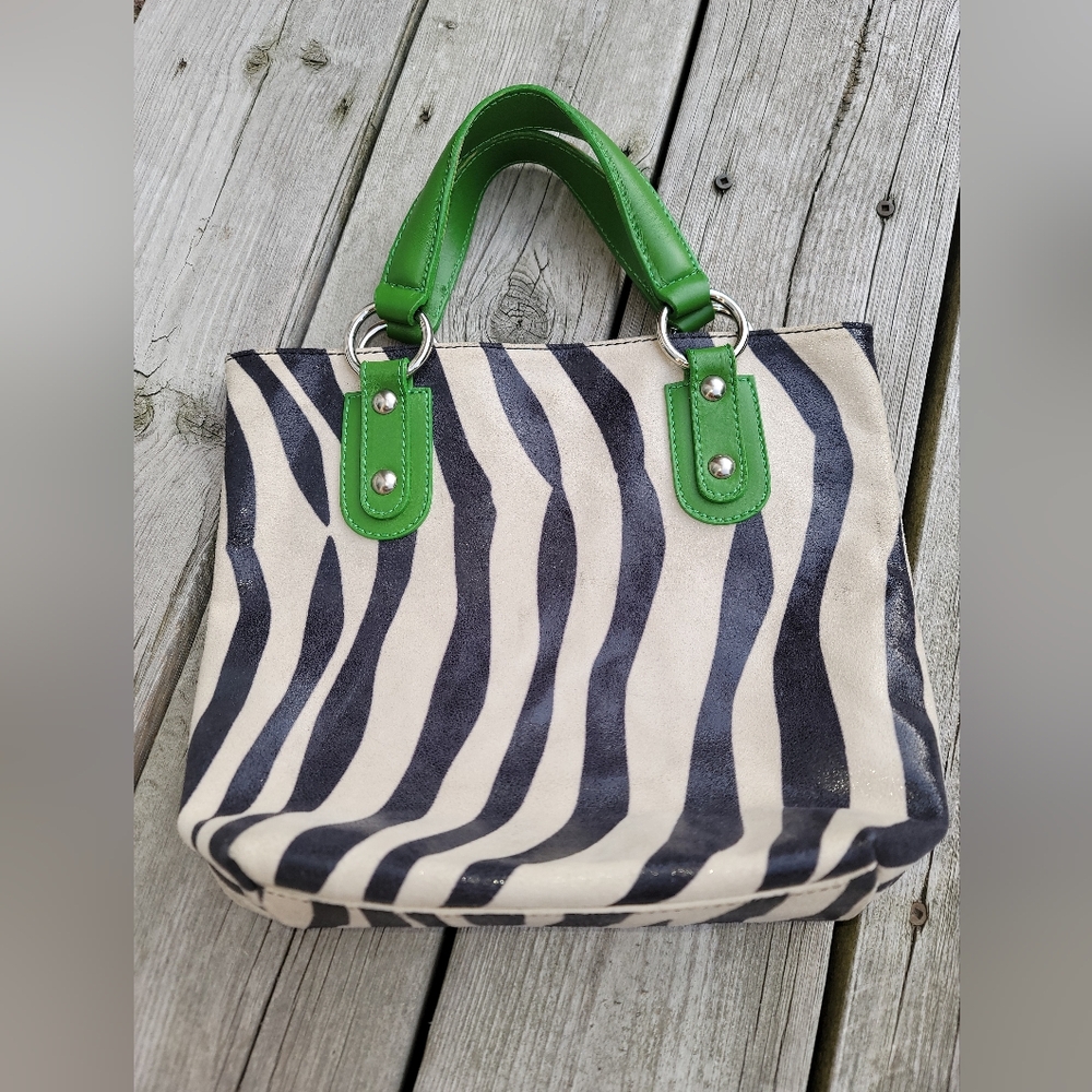 MAURIZIO TAIUITI Stylish Zebra Print Tote Bag with Green Accents